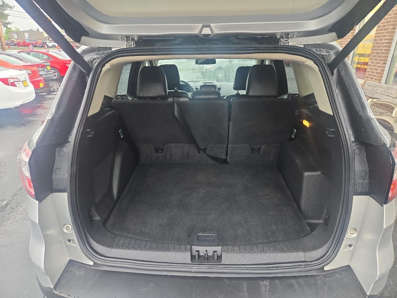 Ford Escape Titanium 4WD 2017