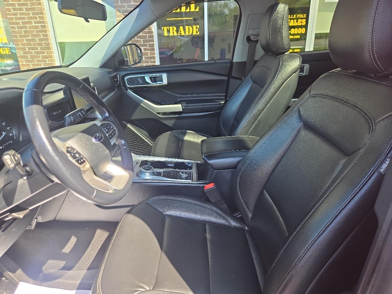 Ford Explorer XLT AWD 2020