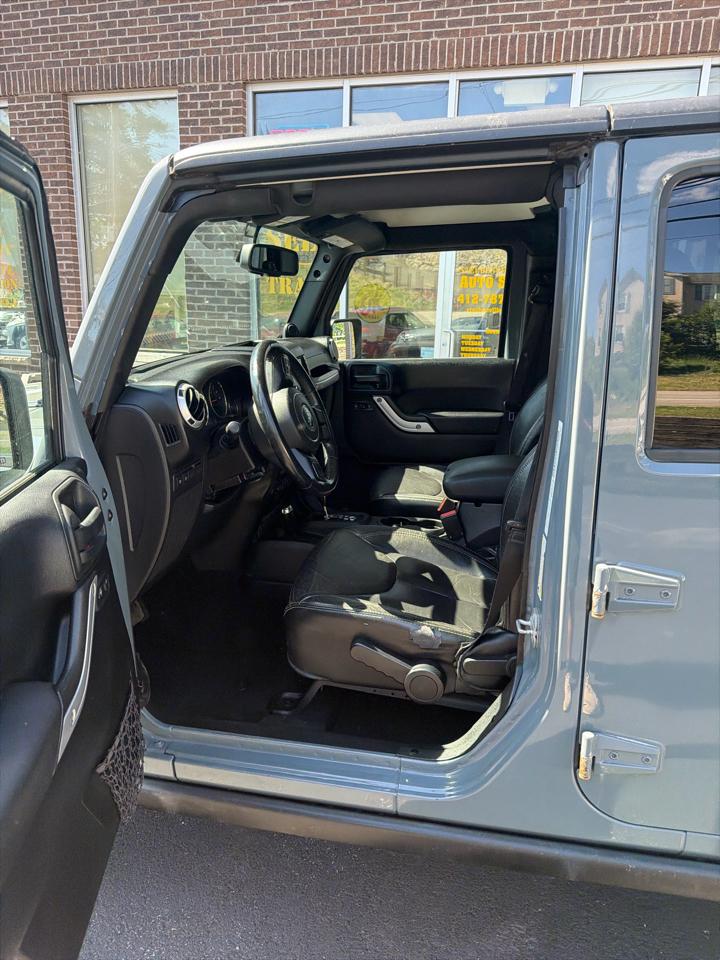Jeep Wrangler Unlimited Rubicon 4WD 2014