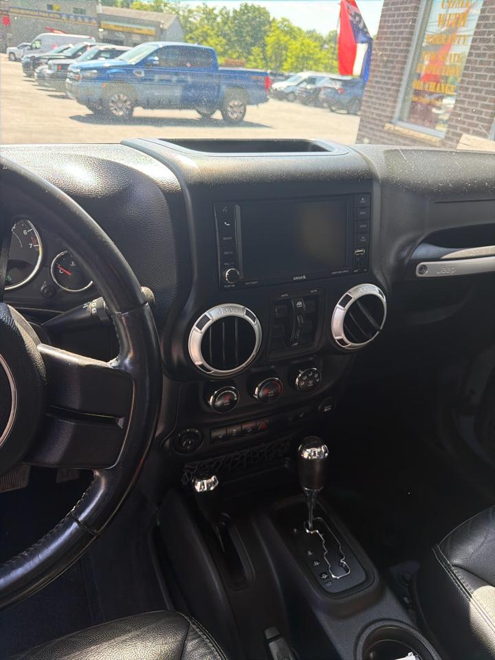 Jeep Wrangler Unlimited Rubicon 4WD 2014