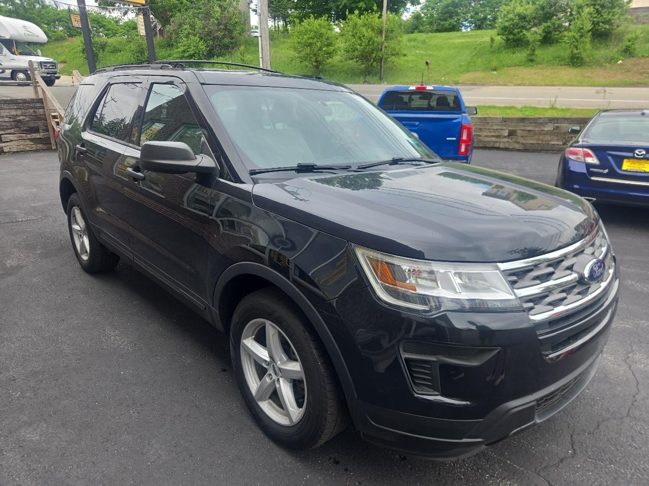 Ford Explorer Base 4WD 2019