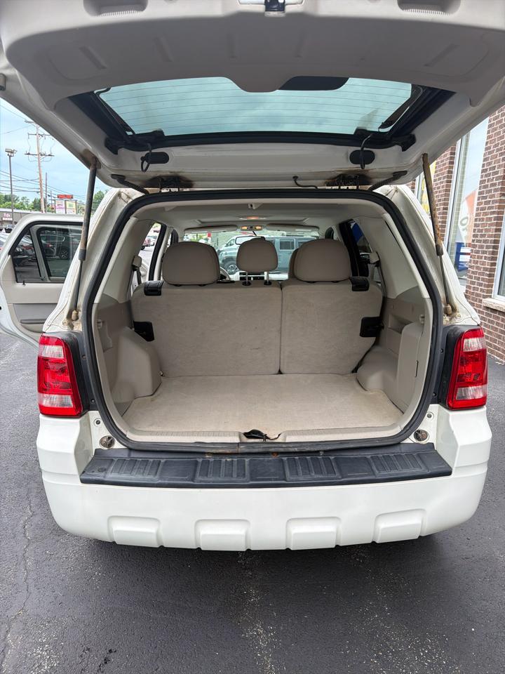 Ford Escape XLT 4WD 2012