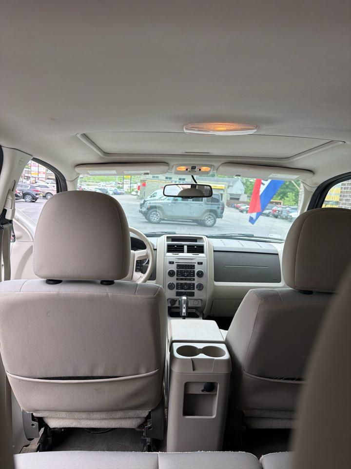 Ford Escape XLT 4WD 2012