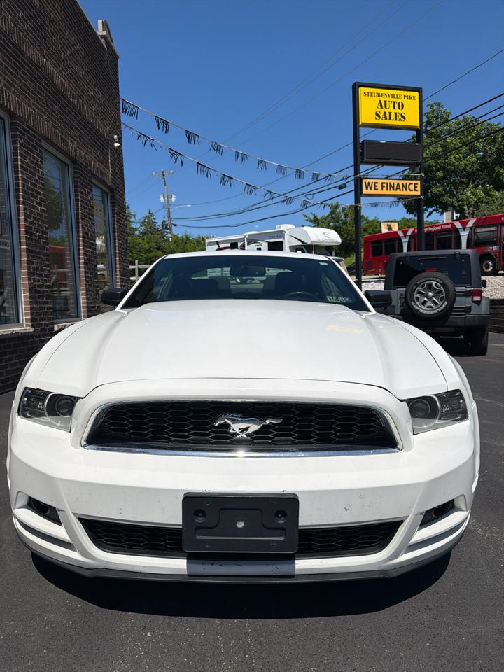 Ford Mustang V6 Coupe 2013