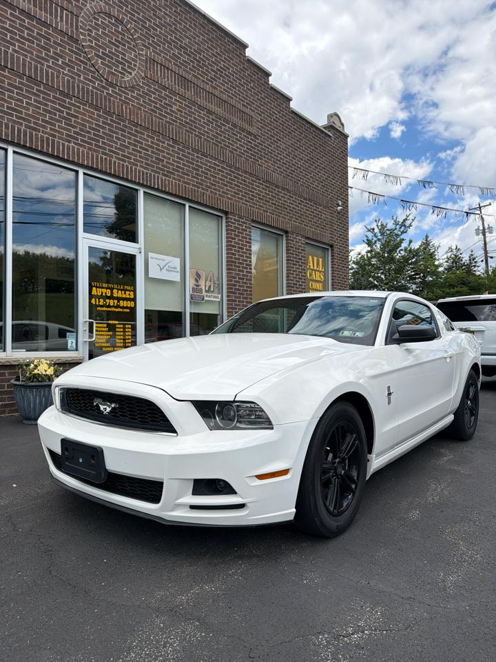 Ford Mustang V6 Coupe 2013