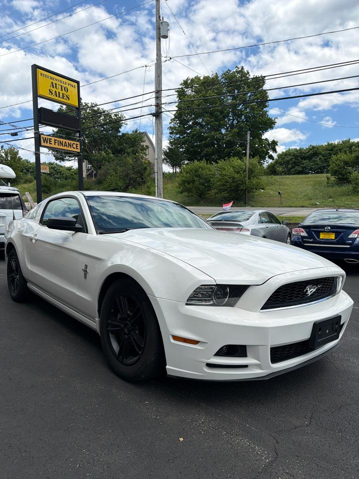 Ford Mustang V6 Coupe 2013
