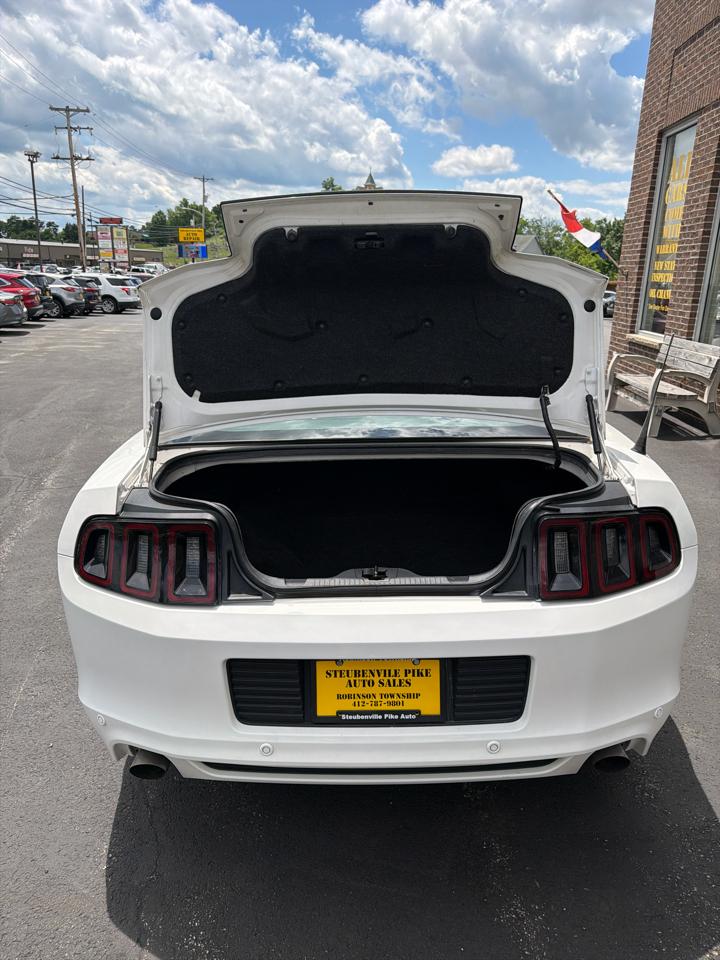 Ford Mustang V6 Coupe 2013