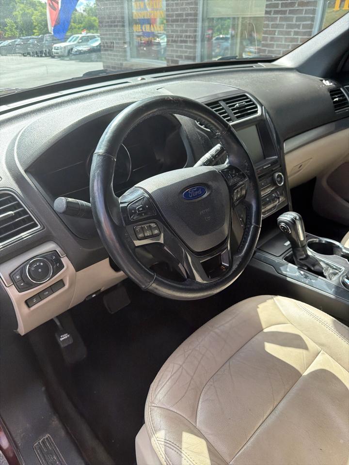 Ford Explorer XLT 4WD 2018