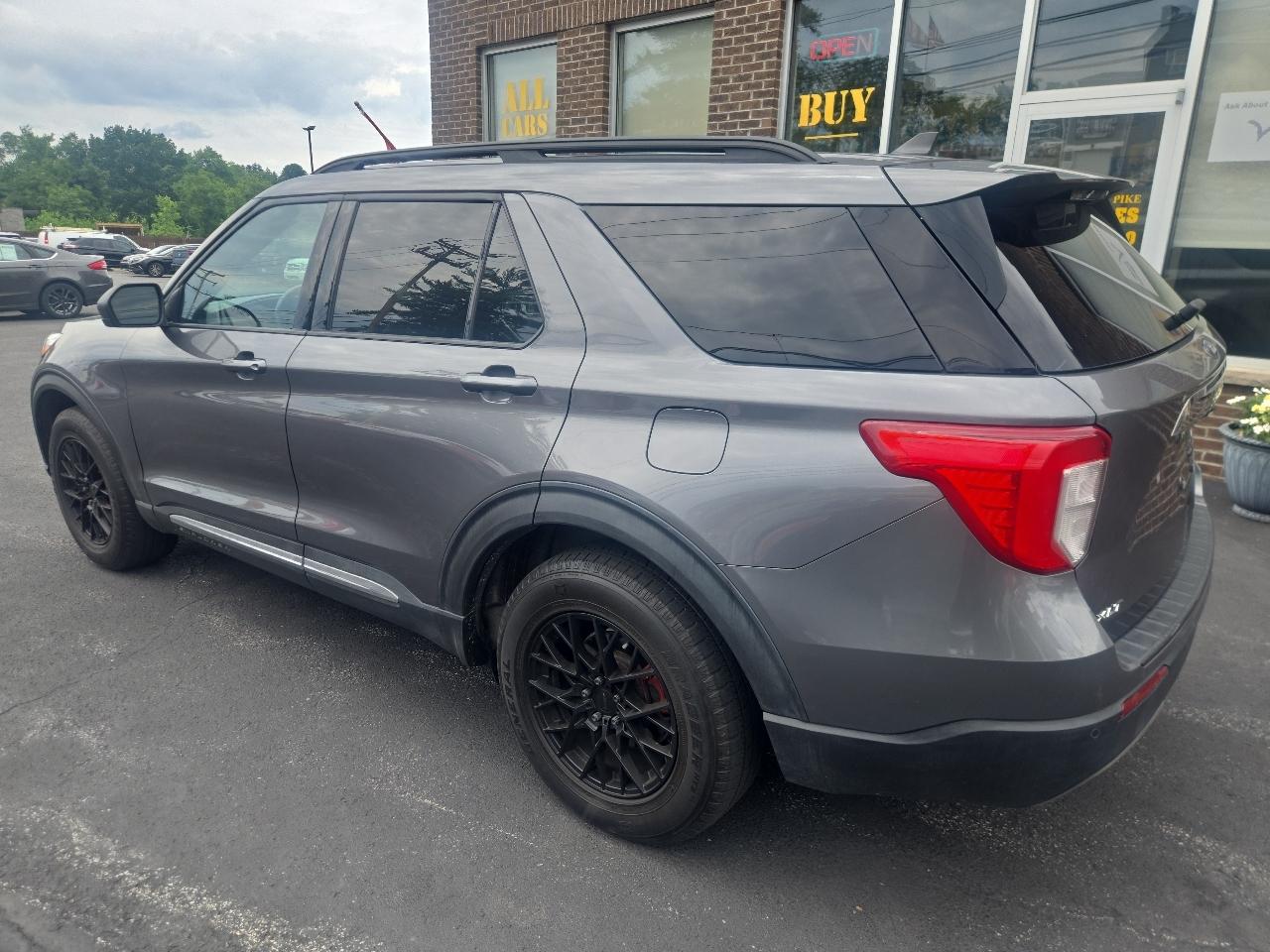 Ford Explorer XLT AWD 2021