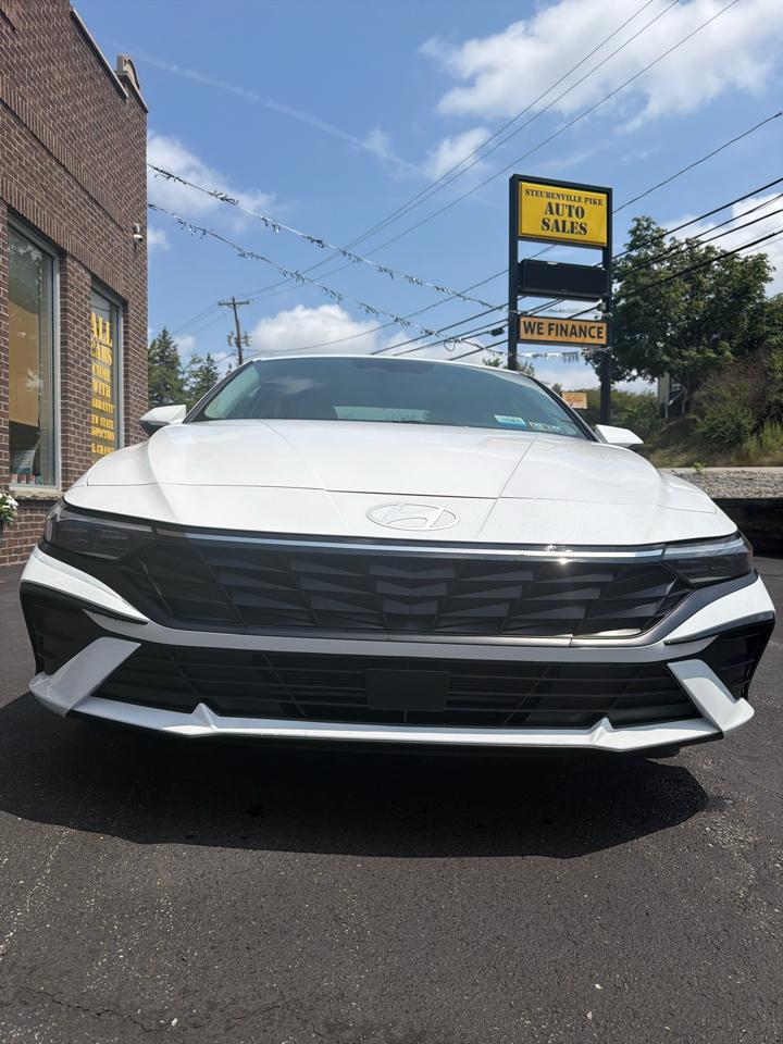 Hyundai Elantra Limited 2025