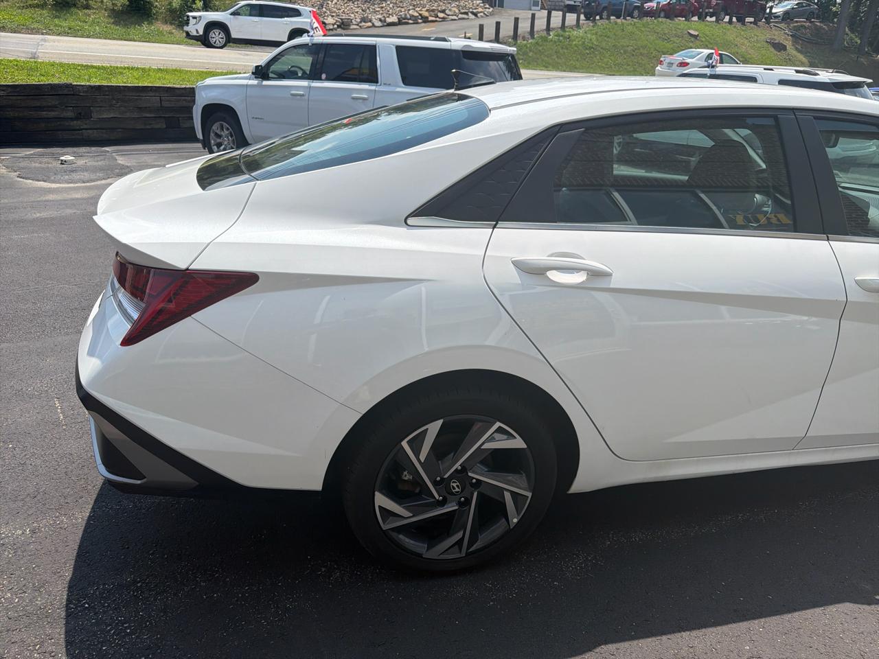 Hyundai Elantra Limited 2025