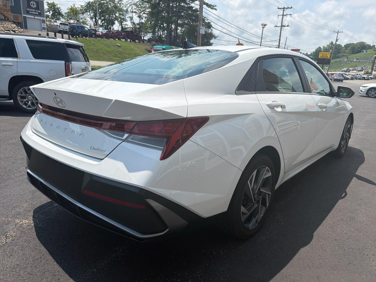 Hyundai Elantra Limited 2025