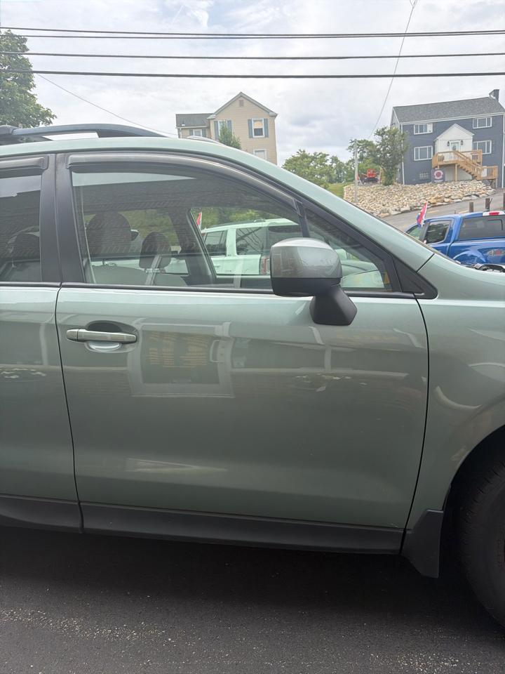 Subaru Forester 2.5i Premium PZEV CVT 2017
