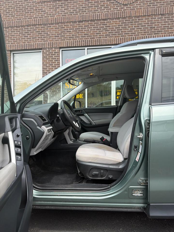 Subaru Forester 2.5i Premium PZEV CVT 2017