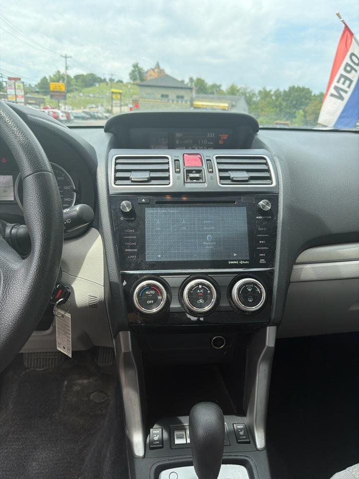 Subaru Forester 2.5i Premium PZEV CVT 2017