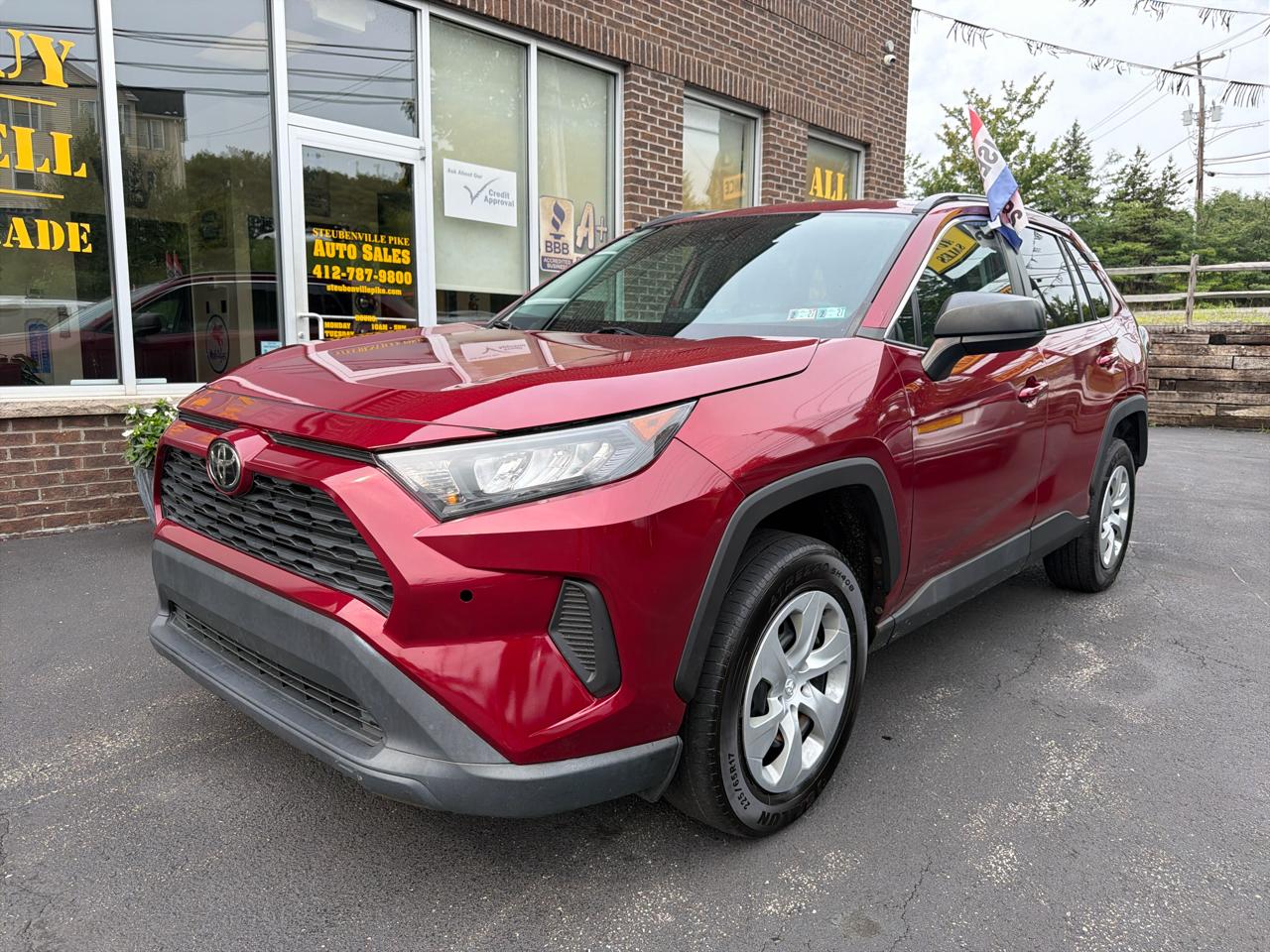 Toyota RAV4 LE 2021