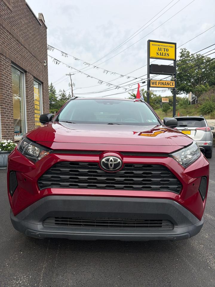Toyota RAV4 LE 2021