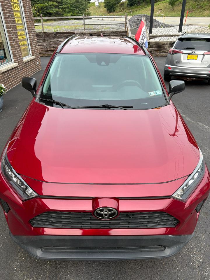 Toyota RAV4 LE 2021