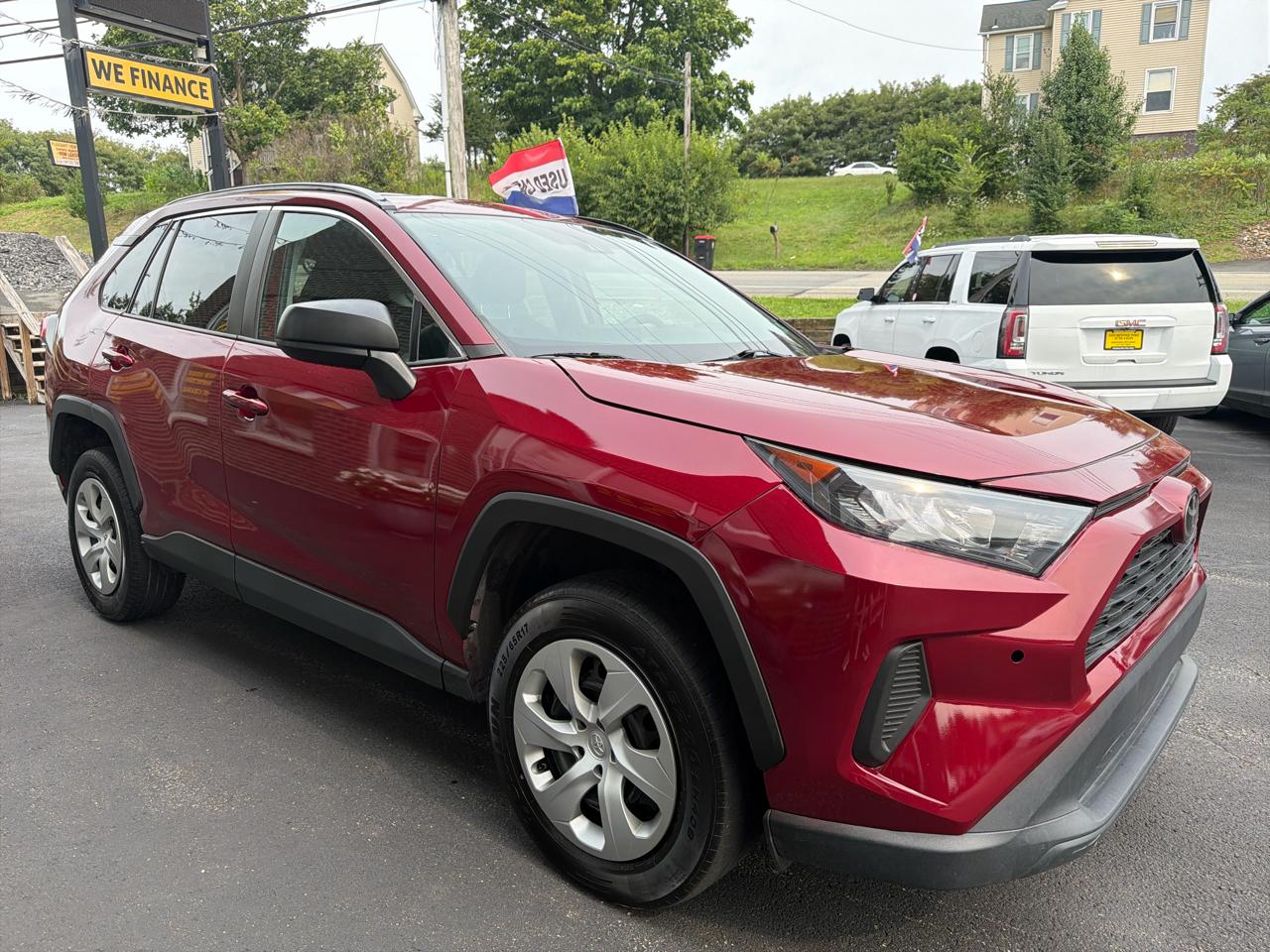 Toyota RAV4 LE 2021