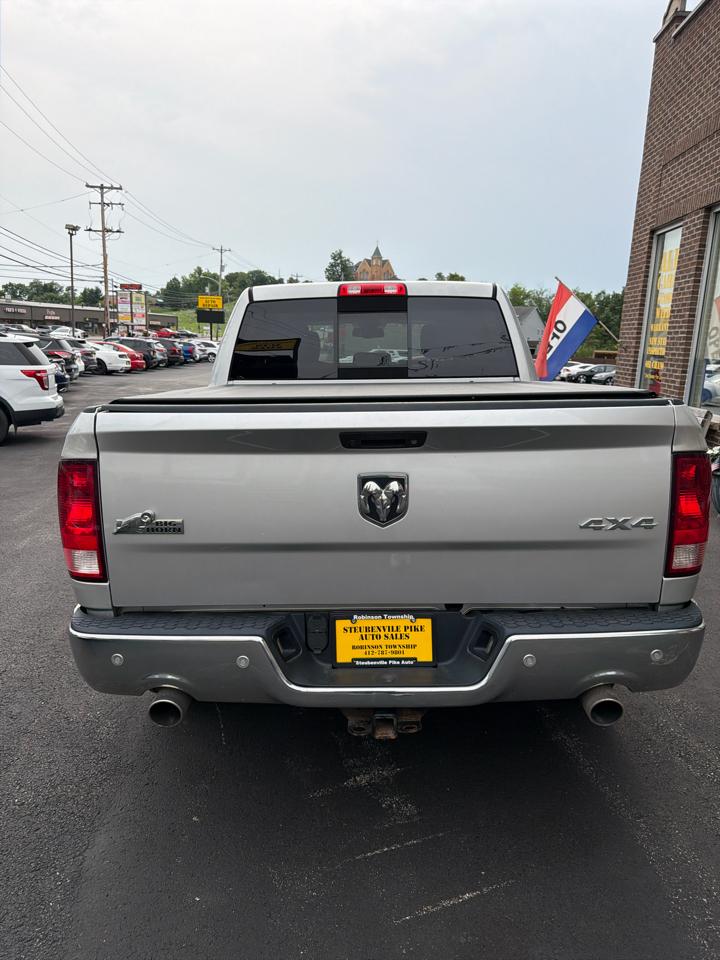 RAM 1500 SLT Crew Cab SWB 4WD 2016
