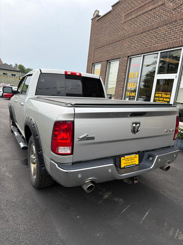 RAM 1500 SLT Crew Cab SWB 4WD 2016