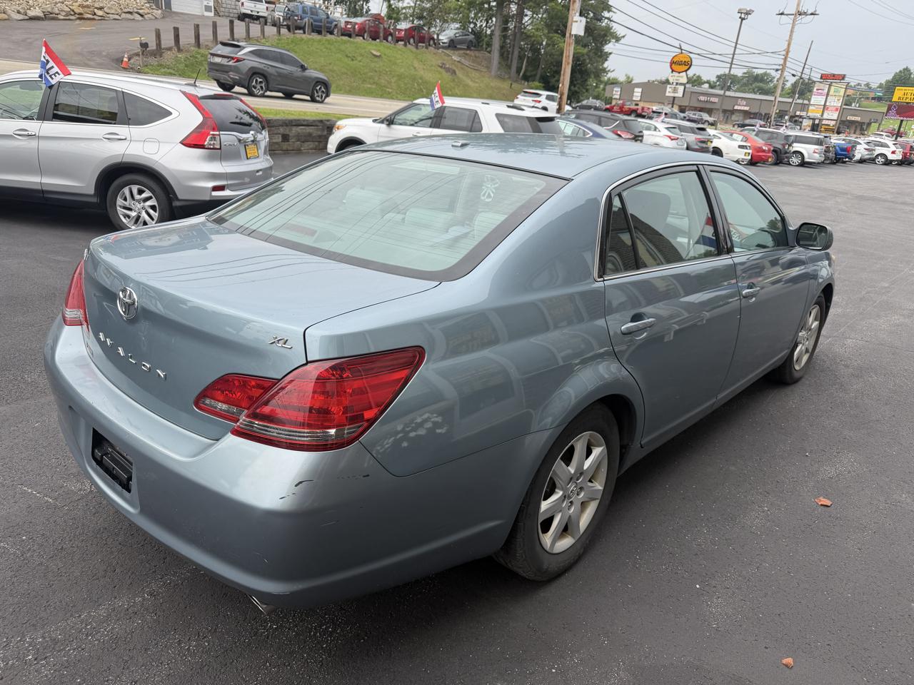 Toyota Avalon Limited 2009