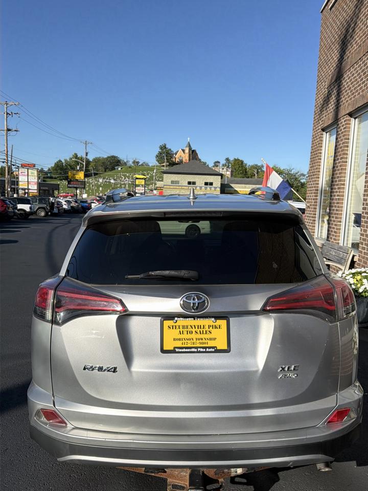 Toyota RAV4 XLE AWD 2018