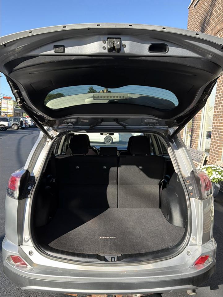 Toyota RAV4 XLE AWD 2018