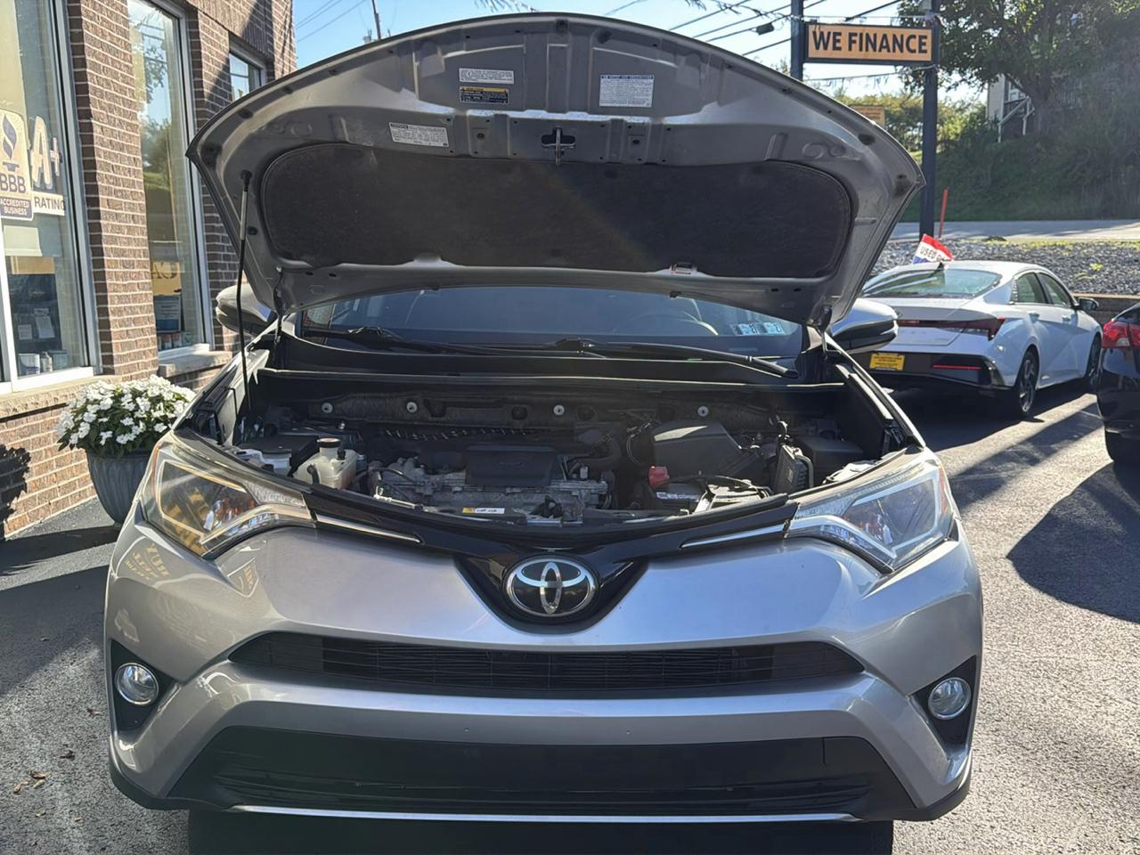 Toyota RAV4 XLE AWD 2018