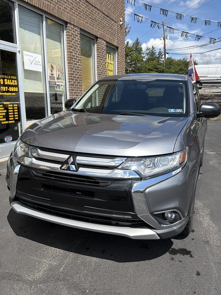Mitsubishi Outlander ES 2WD 2016