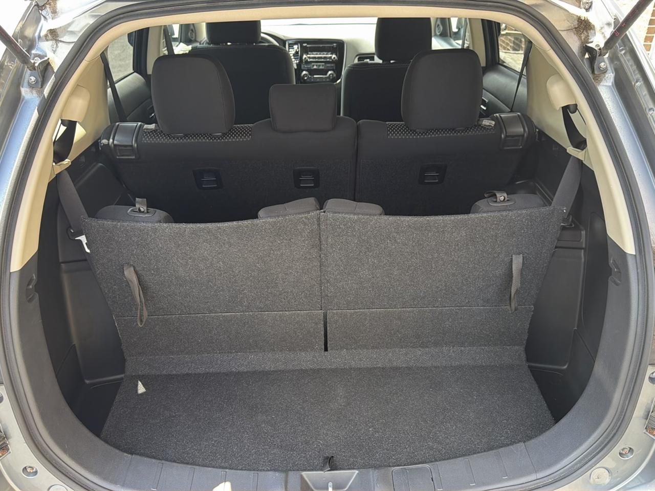 Mitsubishi Outlander ES 2WD 2016