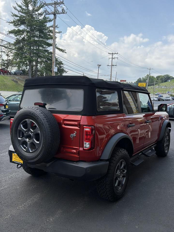 Ford Bronco Base 4-Door 2022