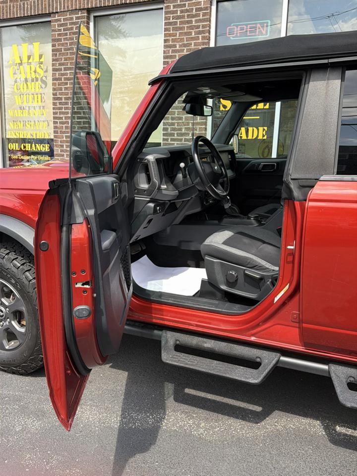 Ford Bronco Base 4-Door 2022