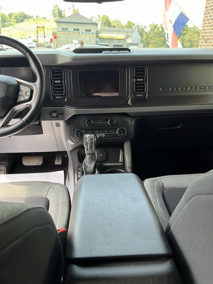 Ford Bronco Base 4-Door 2022