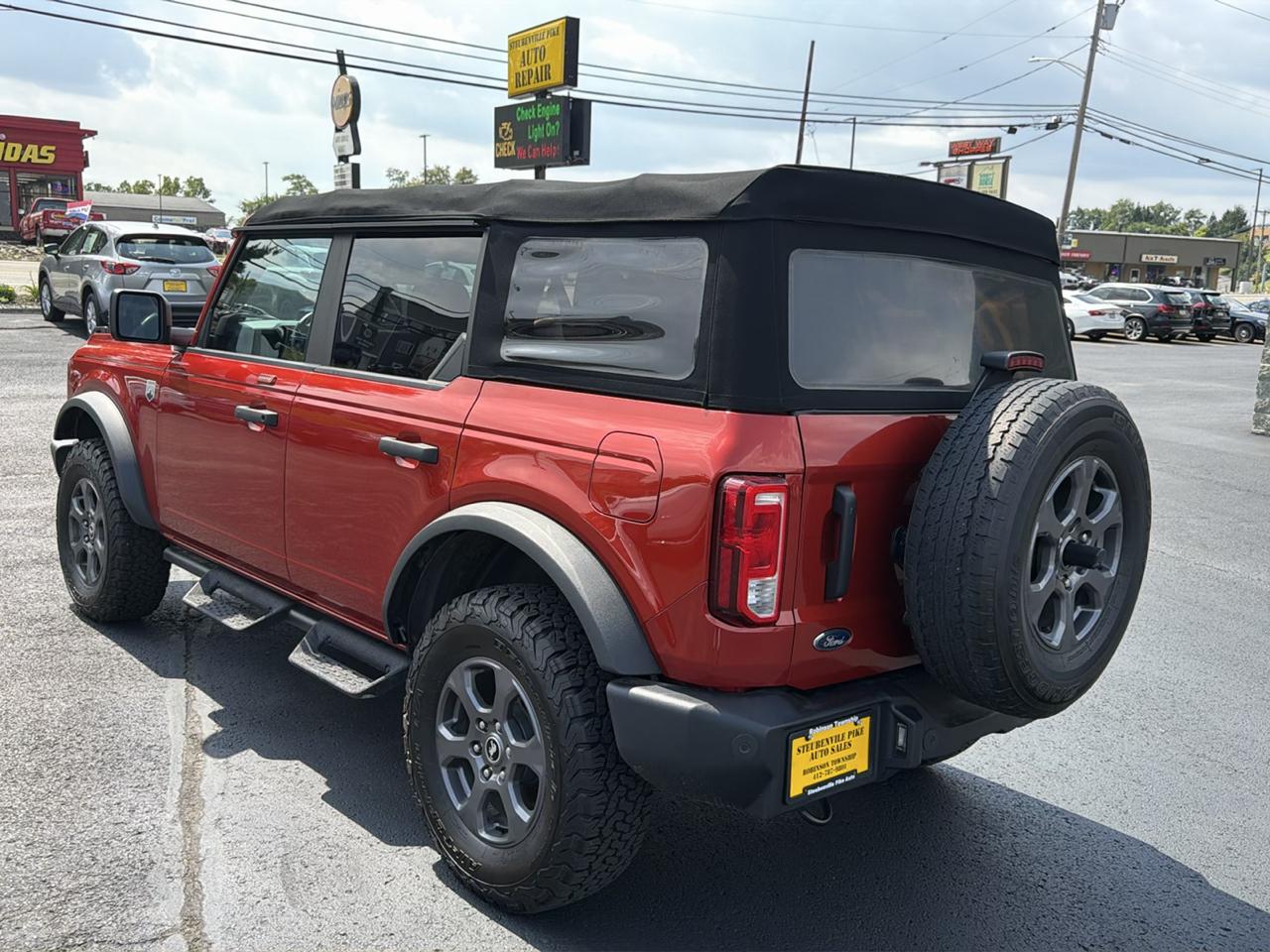 Ford Bronco Base 4-Door 2022