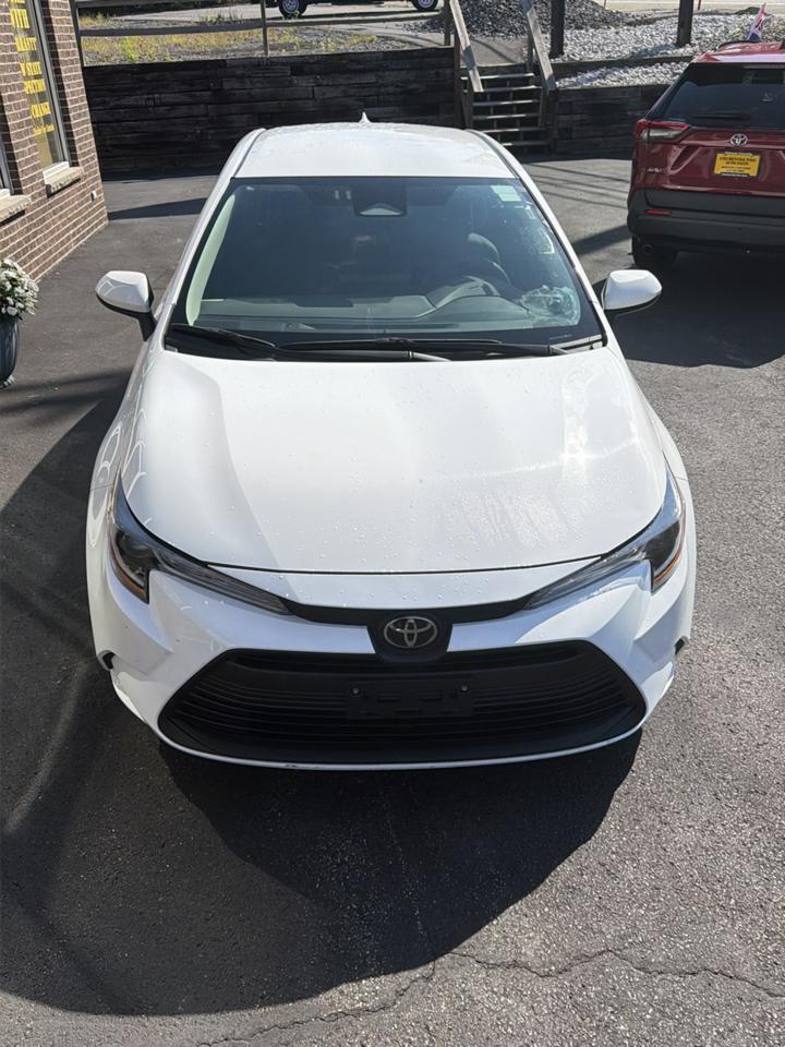 Toyota Corolla LE 2025