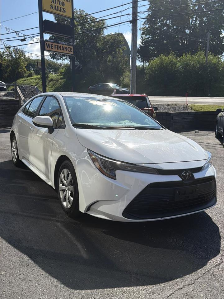 Toyota Corolla LE 2025