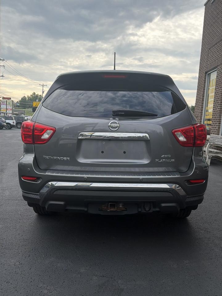 Nissan Pathfinder Platinum 4WD 2017