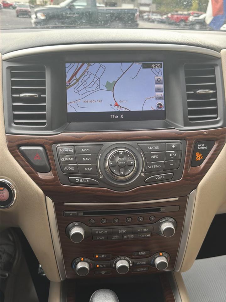 Nissan Pathfinder Platinum 4WD 2017