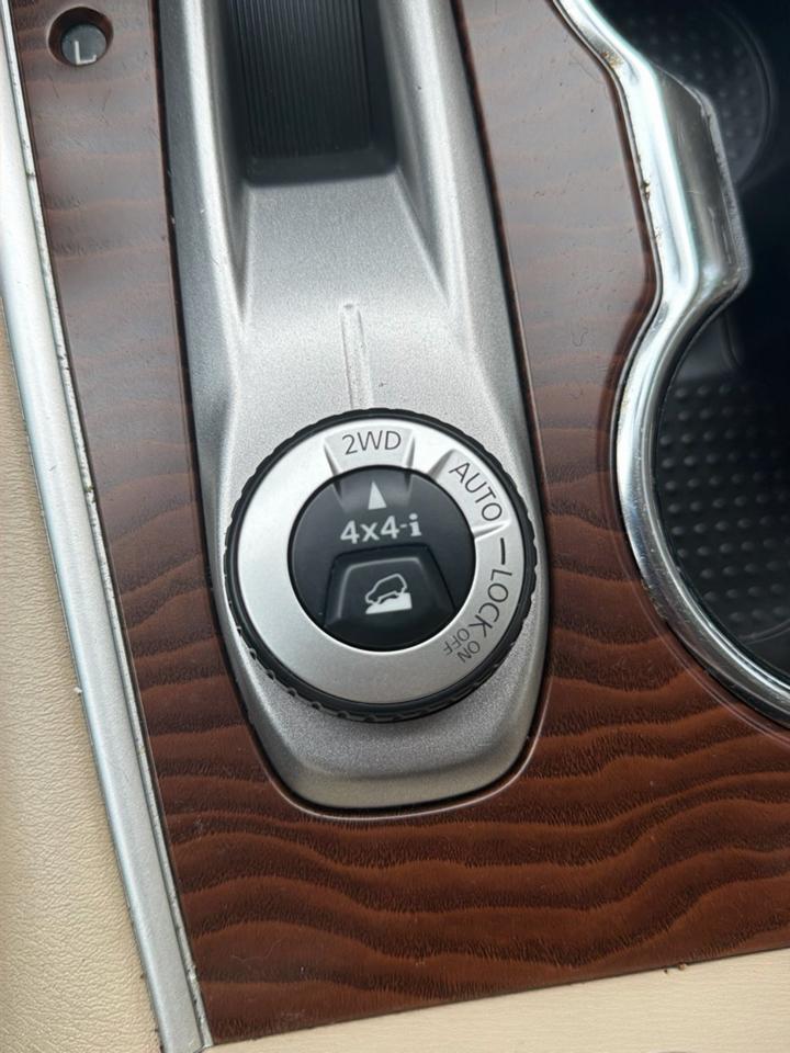 Nissan Pathfinder Platinum 4WD 2017