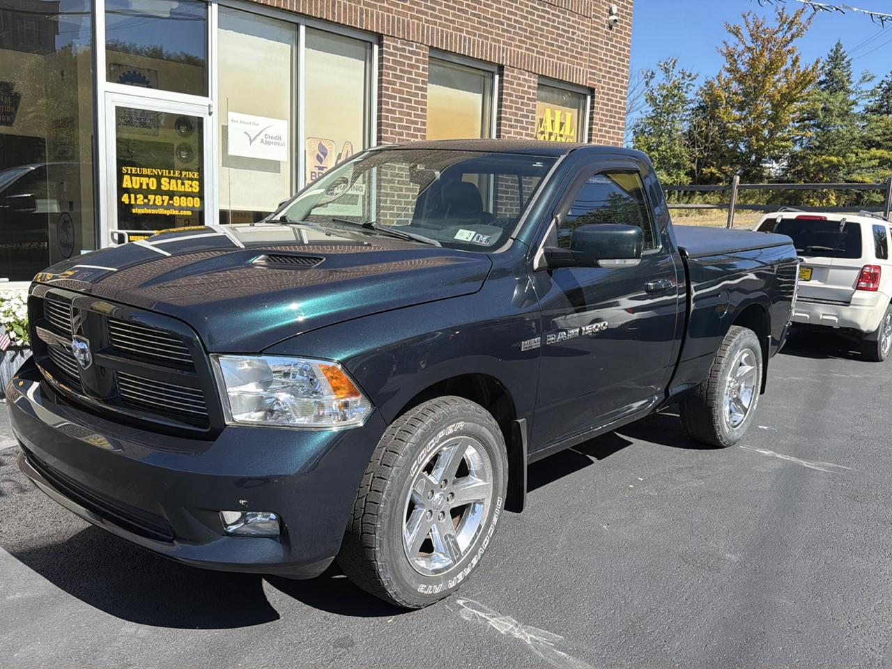 RAM 1500 ST LWB 4WD 2011