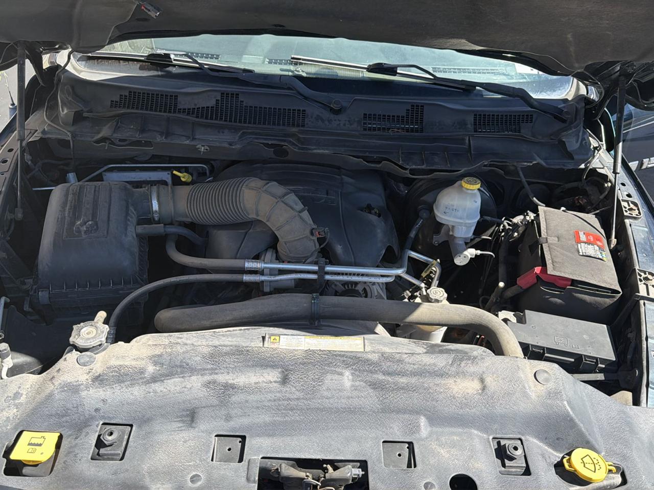 RAM 1500 ST LWB 4WD 2011