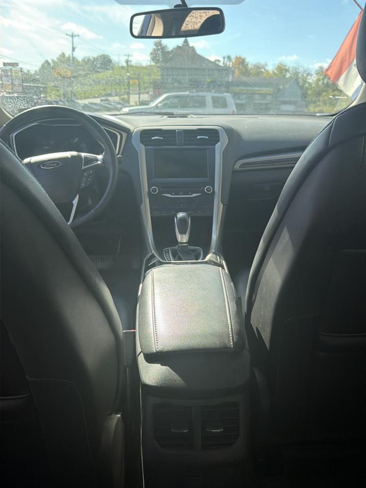 Ford Fusion SE 2014