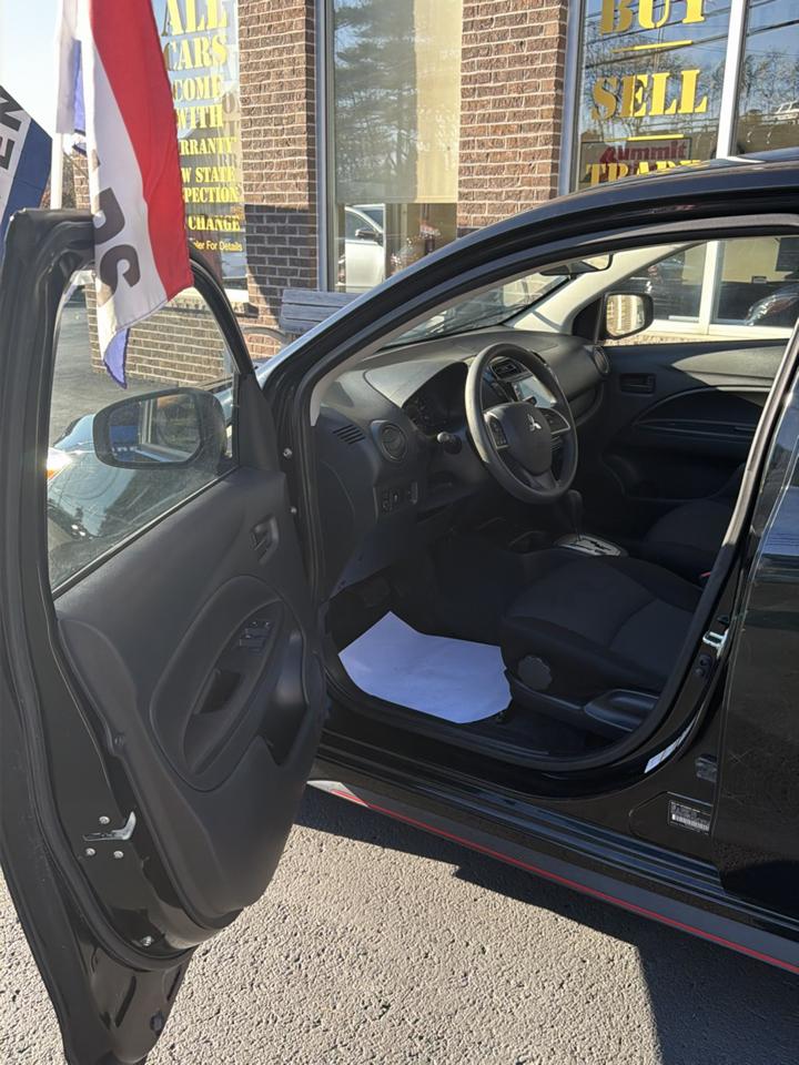Mitsubishi Mirage ES CVT 2022