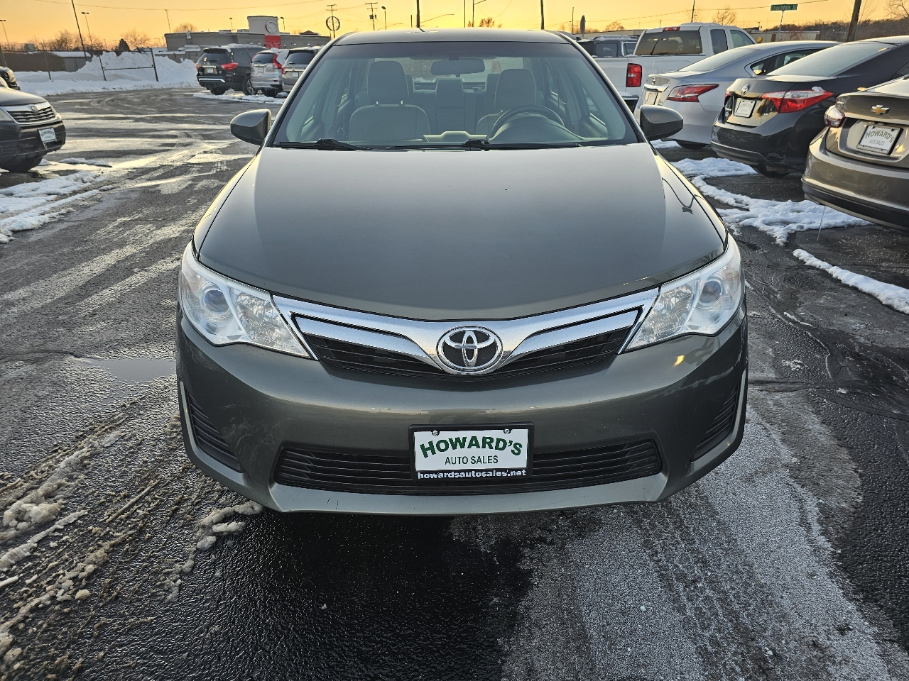 Toyota Camry 4dr Sdn LE Auto 2014