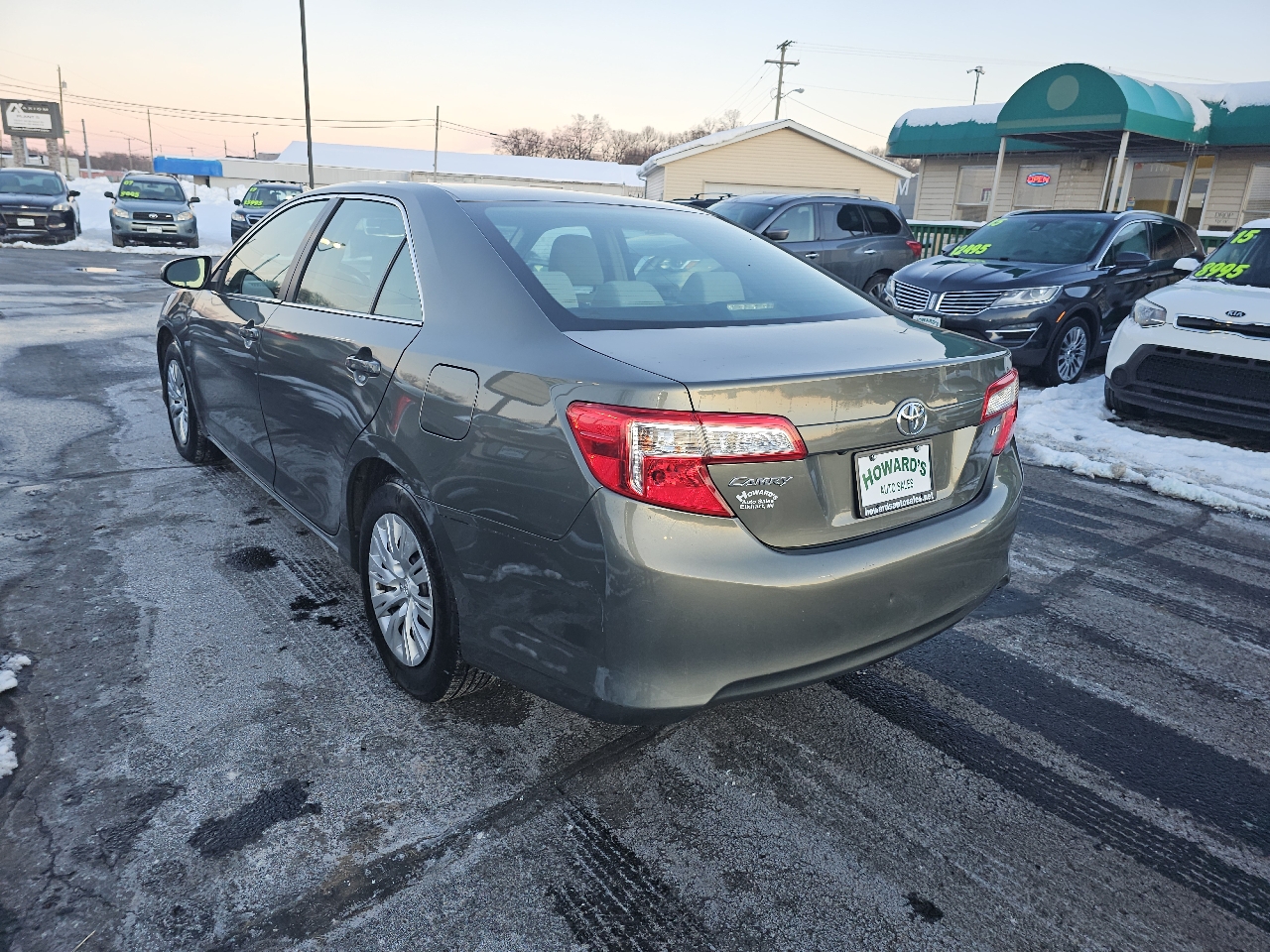 Toyota Camry 4dr Sdn LE Auto 2014