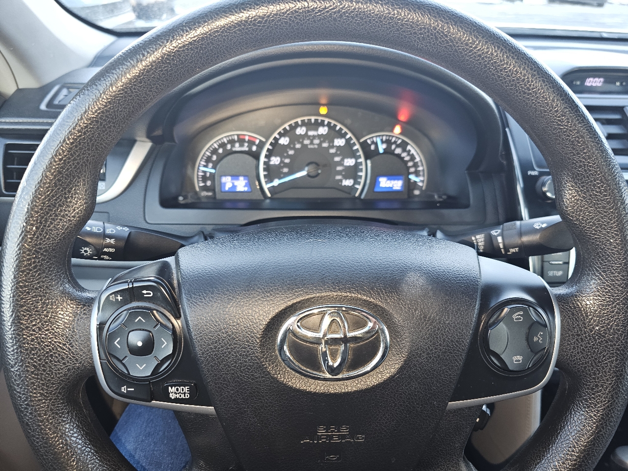 Toyota Camry 4dr Sdn LE Auto 2014