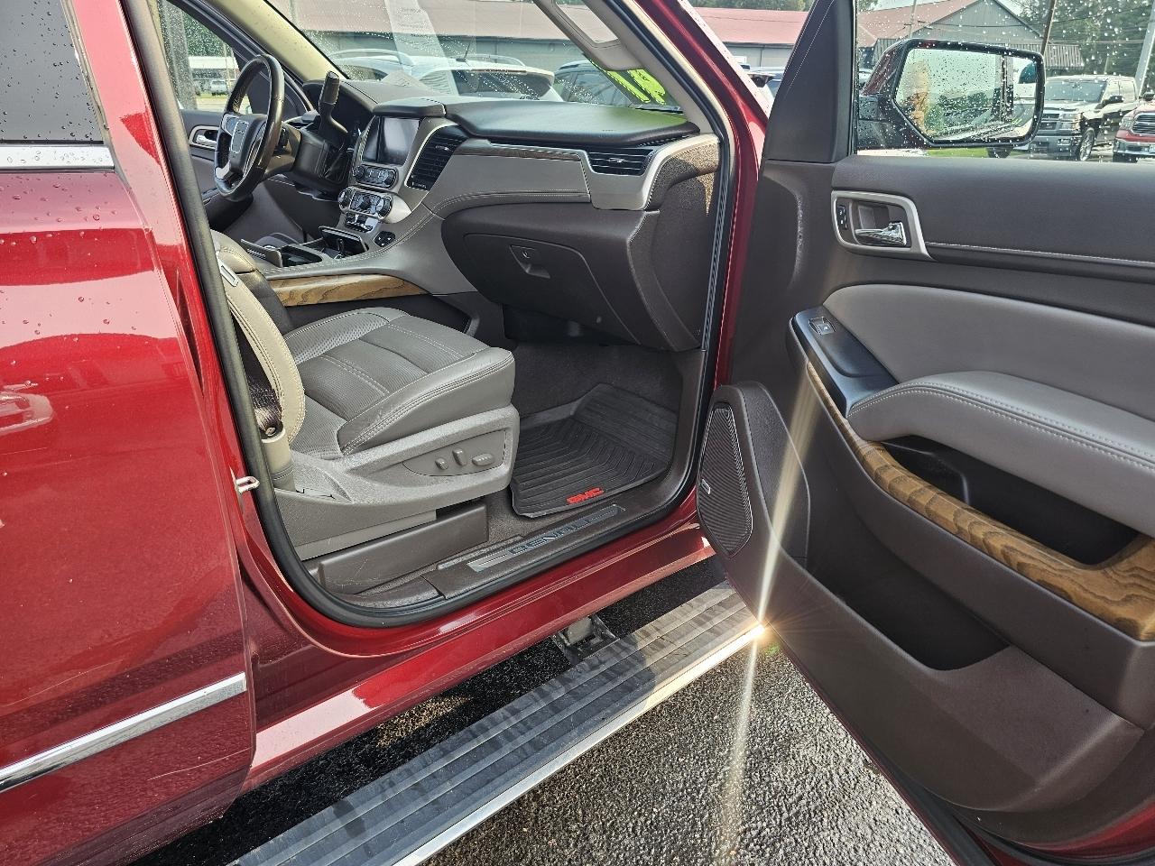 2019 GMC Yukon Denali - Photo 14