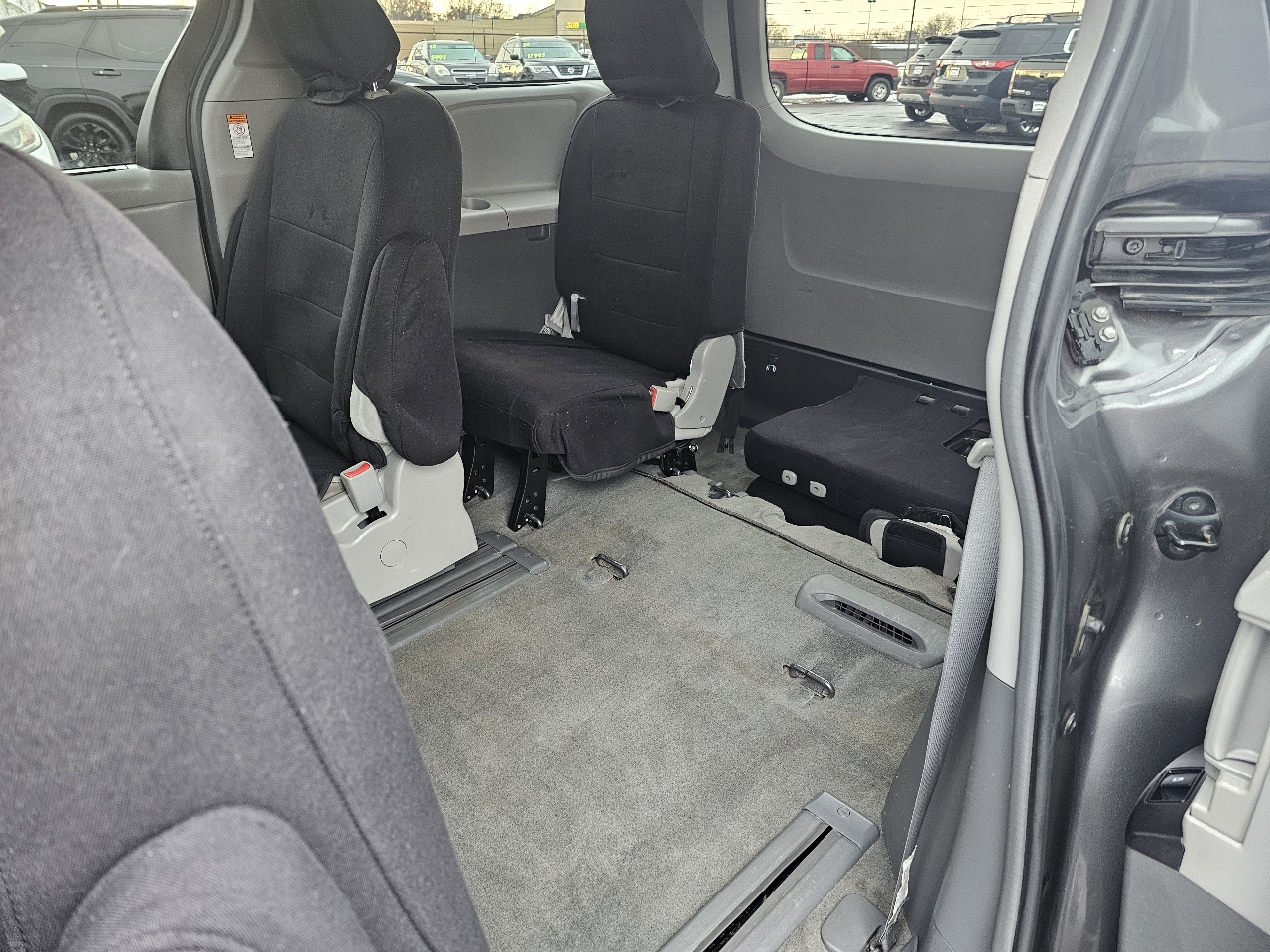 Toyota Sienna LE 8-Passenger 2018