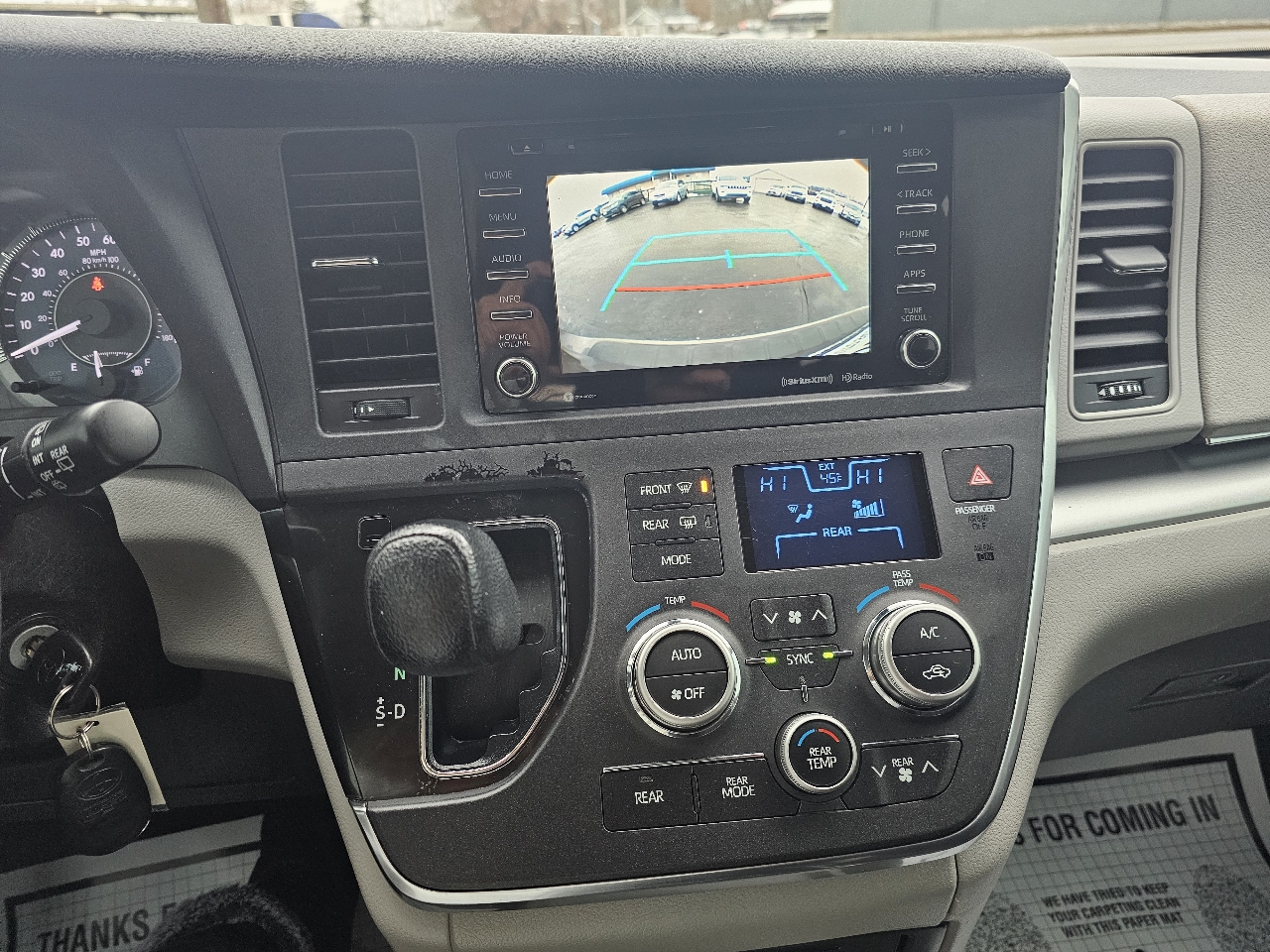 Toyota Sienna LE 8-Passenger 2018